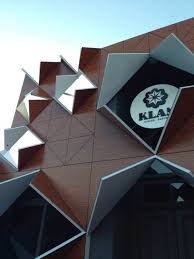 Klan Nikkei Fusion Par Mateus Grimm Journal Du Design Origami Cuisine Japonaise Facade