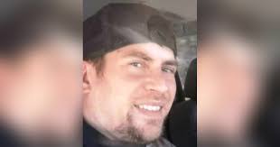 Dustin Clouse's Instagram, Twitter & Facebook