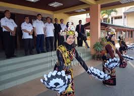 Let kusanagi 2.257 views2 years ago. Program Ziarah Cakna Bukan Bebanan Untuk Guru Utusan Borneo Online
