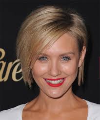 I hope this first glance gives hollywood some ideas for some new hairstyles to begin on. Nicky Whelan Medium Straight Layered Blonde Bob Haircut Straight Hairstyles Long Hair Styles Hair Styles