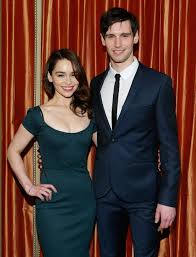 She grew up in oxfordshire. Who Has Emilia Clarke Dated Popsugar Celebrity