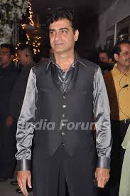 Bollywood Biggies At Wedding Reception Of Navin And Mahek Shetty Media He is known for his work later shetty adopted them and gave them his name shetty.