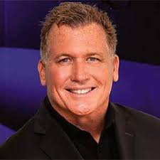 Book the Best Motivational Speaker for Your Organization