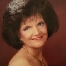 Winnie Crawford's Instagram, Twitter & Facebook