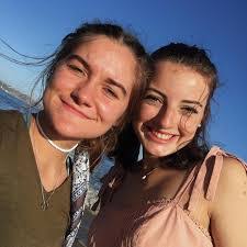 Nicole Deering's Instagram, Twitter & Facebook