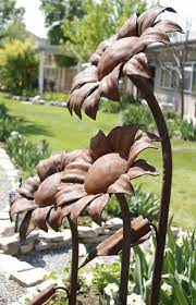 Amaryllis & flowers flowering bulb gardens. Scrap Metal Sun Flowers Metal Garden Art Garden Art Metal Tree Wall Art