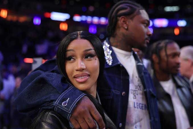 Cardi B welcomes 4th child, her 1st with Stefon Diggs - ABC News