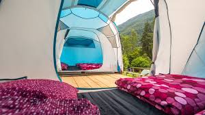 Die kombination von matratze und darauf abgestimmtem lattenrost wird als bettsystem bezeichnet. Camping Matratze Test 9 Modell Aus 3 Arten Im Vergleich 2021