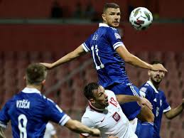Football statistics of edin džeko including club and national team history. Dzeko In Autumn Of Career That Began Among Snipers In Sarajevo Thescore Com