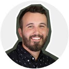 Kelly Mcneil's Instagram, Twitter & Facebook