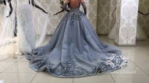 In unserem store präsentieren wir ihnen unsere wunderschönen und nachhaltigen brautkleider. Wunderschone Hochzeitskleider Grau Cinderella Gelinlik Youtube