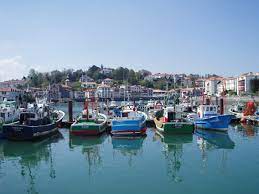 Le Port De Saint Jean De Luz Places Canal Water
