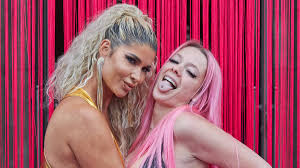 Venus 2023 in Berlin: Porno-Produzentin stellt Trends und Stars vor