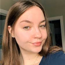 Laura Greeno's Instagram, Twitter & Facebook