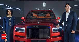 Tamil nadu's first ever luxury chaffeur rolls royce. Rolls Royce Cullinan S India Price Is Nearly 1 Million Times Of India