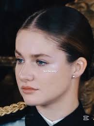 Princess Leonor Beach in English