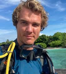Ig: adamkraus1 Hey everyone! My name is Adam, 20 years old diving  instructor enrolling in marine biology in Australia (pretending that I know  what I'm doing). Traveled since graduating from high school-