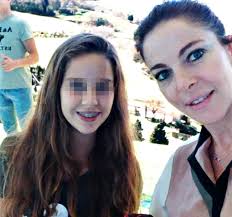 Andrea perroni e federico zampaglione a radio2 cantano un tempo piccolo di franco califano. Tutti Conoscono La Piu Piccola Linda Nata Dall Amore Con Federico Zampaglione Per Via Della Recente Separazione Dei Genitori Ma Claudia Gerini Ha Anche Un Altra Figlia Ecco Rosa