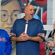 Mundelein teacher receives classroom hero award from the Chicago Bears