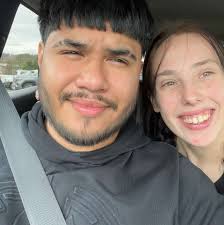 What are good newborn photographer recommendations in the Cookeville area?