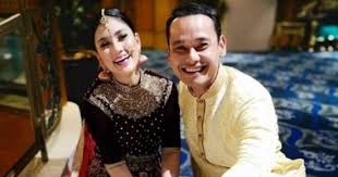 Demi nyawa keluarga, zulkifli di hukum gantung sampai mati kerana membunuh perompak video. Video Fasha Sandha Dan Aidil Aziz Mesra Berpelukan Ada Hubungan Istimewa