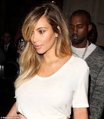 Kim Kardashian Shows Off Her Slimmed Down Waist In A Racy Pvc Skirt Blonde Hair With Roots Blonde Hair Natural Makeup Balayage Hair