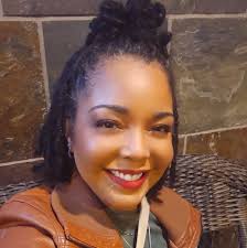 Leo and Capricorn's do NOT belong together 😢 WHY??  https://www.lalazodiac.com/compatibility/leo-capricorn