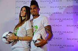 In the game fifa 20 his overall rating is 79. Kugelrund Wird Bald Melissa Satta Die Freundin Von Schalke Star Kevin Prince Boateng Erwartet Ein Baby Stuttgarter Nachrichten