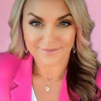 Terri Crist's Instagram, Twitter & Facebook