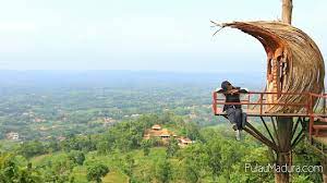 Tiket masuk bukit cinta pemekasan 2021. Galeri Foto Obyek Wisata Alam Puncak Ratu Pamekasan Gerbang Pulau Madura