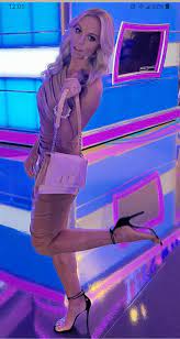 Tiffany Coyne's Feet << wikiFeet