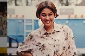 Lirik Dan Chord Lagu Biarkan Aku Mengalah Dari Nike Ardilla