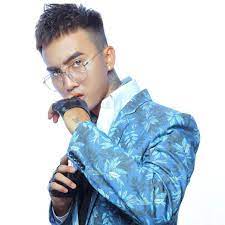 Đạt g từng là thành viên của nhóm nhạc golden chain và bắt đầu hoạt động nghệ thuật từ năm 2011. Tuyá»ƒn Táº­p Bai Hat Hit Cá»§a Ä'áº¡t G Single By Ä'áº¡t G Spotify