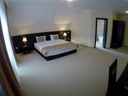 Te invitam la pensiunea flori de mar, sa traiesti magia acestui loc minunat unde confortul, decorul ,ospitalitatea si mancarurile alese sa te surprinda. Oferta Cazare Pensiunea Flori De Mar Prin Agentia Pensiune Flori De Mar