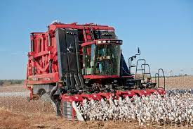 Cotton pickers and cotton strippers. Module Express 635 Cotton Pickers Case Ih