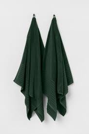 Shop a range of colours to suit your style, online today. 2 Pack Bath Towels Dark Green Home All H M Us Grune Handtucher Tuch Frottee