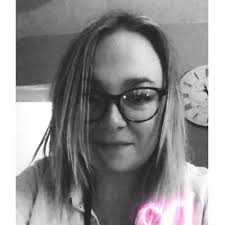 Catherine Brook (@cbrookle)