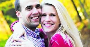 Diane Akers's Instagram, Twitter & Facebook