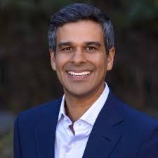 Neil Day's Instagram, Twitter & Facebook