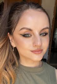 Olive & Gold smokey liner : r/MakeupAddiction