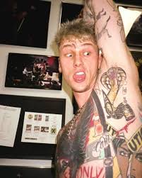 102 ответов 846 ретвитов 8 075 отметок «нравится». Pin On Machine Gun Kelly
