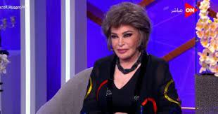 ظهرت الفنانة الكبيرة صفية العمري في لقاء تليفزيوني مع الإعلامية لميس الحديدي في برنامجها «كلمة أخيرة» ، بعد غياب عن الأضواء واللقاءات التليفزيونية، بسبب معاناتها مع مرض التهاب العصب السابع ما يسمى «شلل الوجه»، حيث. 9zkpjsrn7c13xm