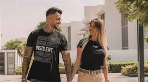Jessica thivenin se confie sur son mariage avec thibaut garcia. Thibault Kuro Et Jessica Thivenin Ils Vont Se Marier Et Ca Fait Scandale
