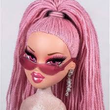 Pin By Nay Cost On Memes Black Bratz Doll Brat Doll Bratz Doll Makeup