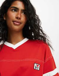 Cotton On Lcn v neck oversized graphic tee in red