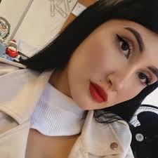 Kristal Sanchez (@KristalnTheSky)