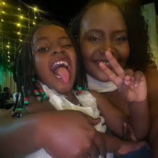 Guys nina habari nzuri mno!!! Diko inajiunga na familia ya @tbc2online  @tbc_online . Nitakua katika kipindi cha Binti Bora nikirusha bendera ya  Diko kila Jumatatu saa tatu usiku, Jumatano saa tano asubuhi