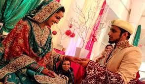 Foto wisuda indoor unik bertema couple. Indian Traditional Islamic Wedding International Shia News Agency