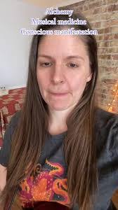 Kelly Kuper's Instagram, Twitter & Facebook