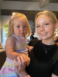 Greg Bewley's Instagram, Twitter & Facebook